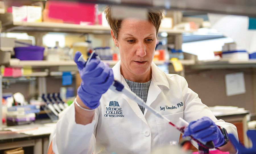 Photo of Joy Lincoln in the lab